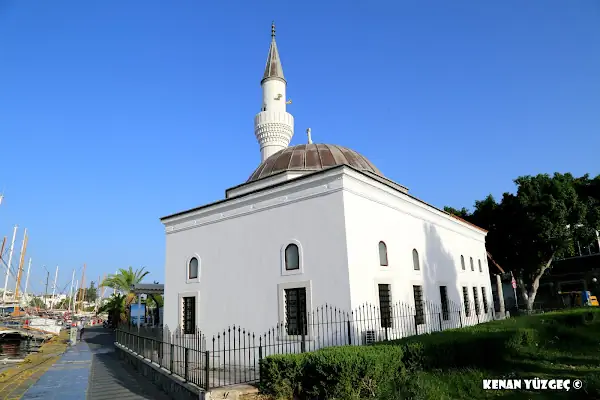 Tepecik Cami marina