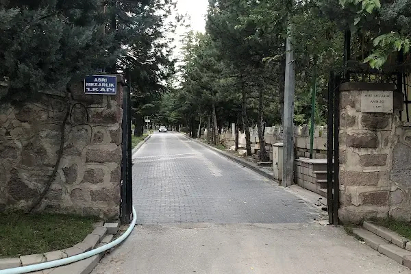 Cebeci Mezarlığı 1. Kapı