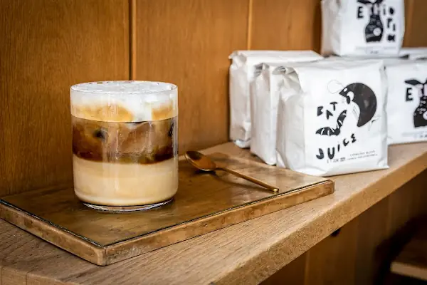 Luz Cafe & Shop