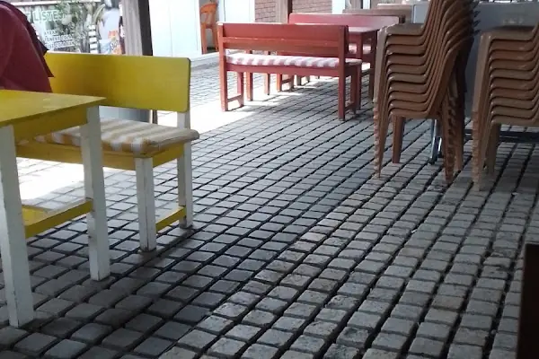 TOSTÇULAR SOKAĞI