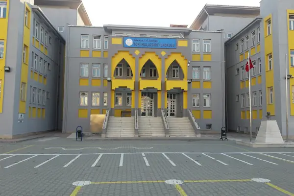 Toki Malazgirt İlkokulu
