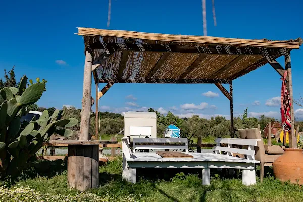 Teos Sanat Kampı -Kamp-Çadır-Bungalow-karavan Konaklama