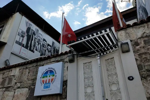 Radyo ve Demokrasi Müzesi