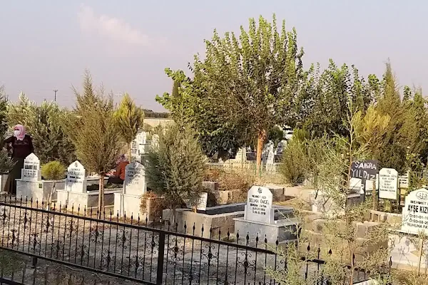 Ceyhan Yeni Mezarlık